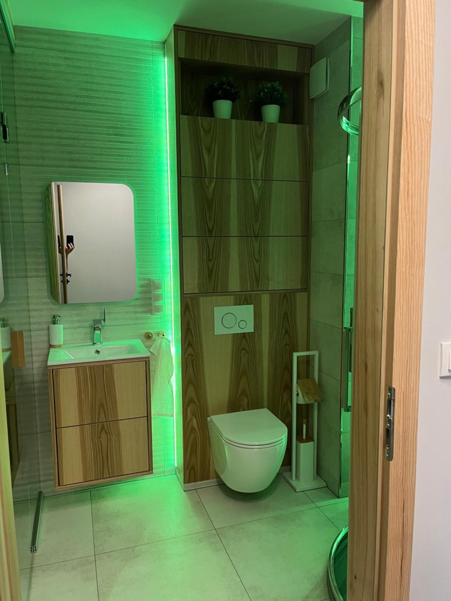 Jesionowe Apartamenty Nad Odra, Stare Miasto, Sauna W Jednym, Klimatyzacja , Garaz Podziemny 0 Zl, Odra River , Old Town, New Building, Air Conditioning, Sauna-One, Underground Garage Free فروتسواف المظهر الخارجي الصورة